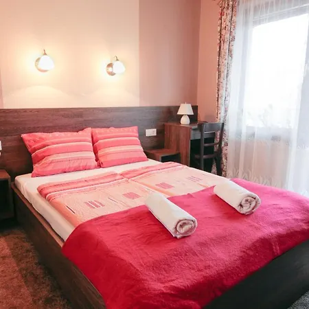 Emi Vendeghaz 4* Balatonszárszó