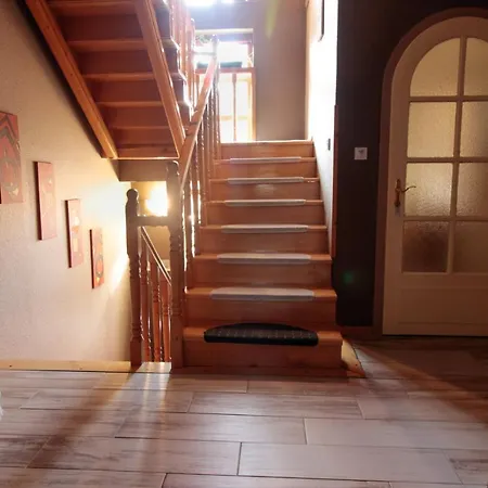 Emi Vendeghaz Konukevi Balatonszárszó