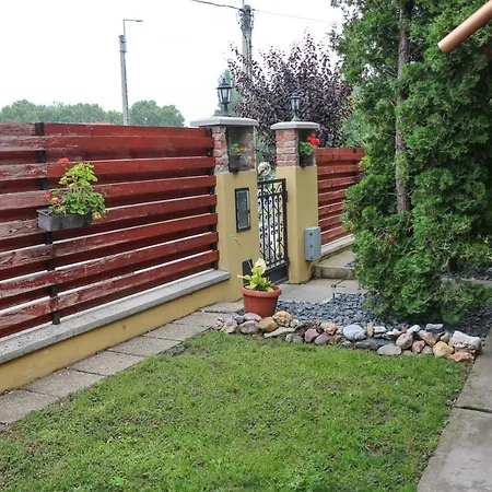 Emi Vendeghaz Balatonszemes