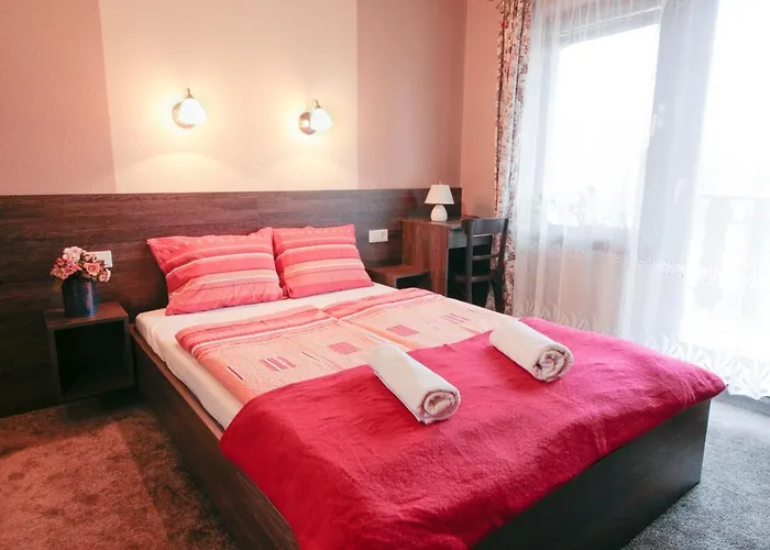 Emi Vendeghaz 4* Balatonszemes