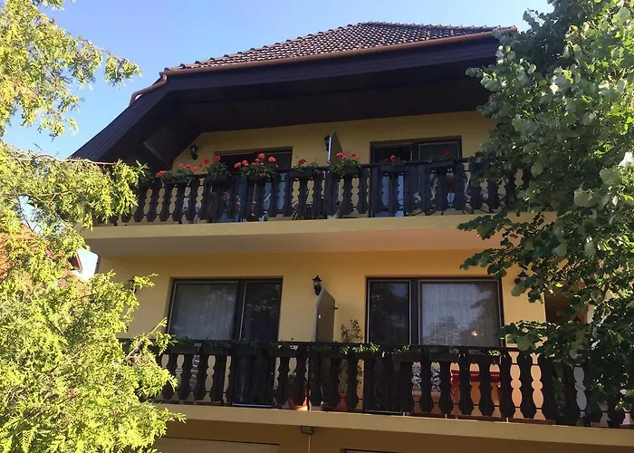 Emi Vendeghaz Balatonszemes