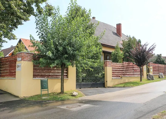 Guest house Emi Vendeghaz