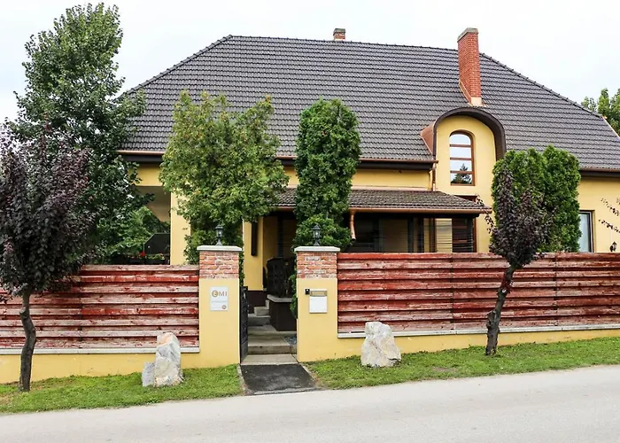 Emi Vendeghaz Balatonszemes