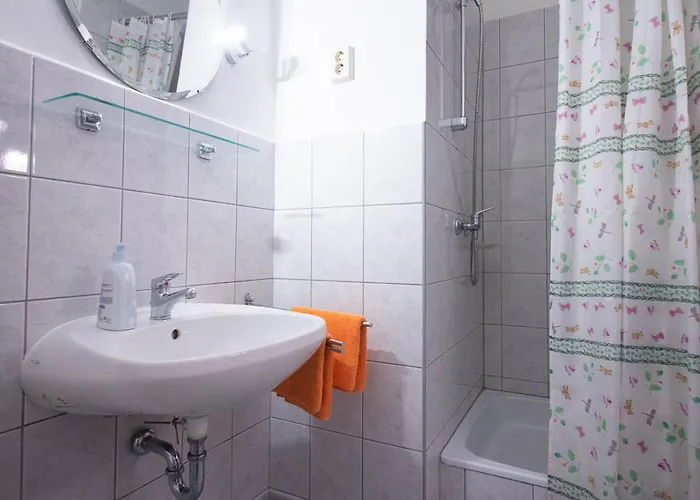 Guest house Emi Vendeghaz 4*